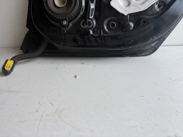 18642 Renault CLIO IV 2013-2019 Jobb hátsó Ajtó Fekete
