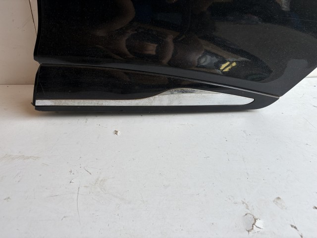 18464 Renault CLIO IV 2013-2019 Bal hátsó Ajtó Fekete