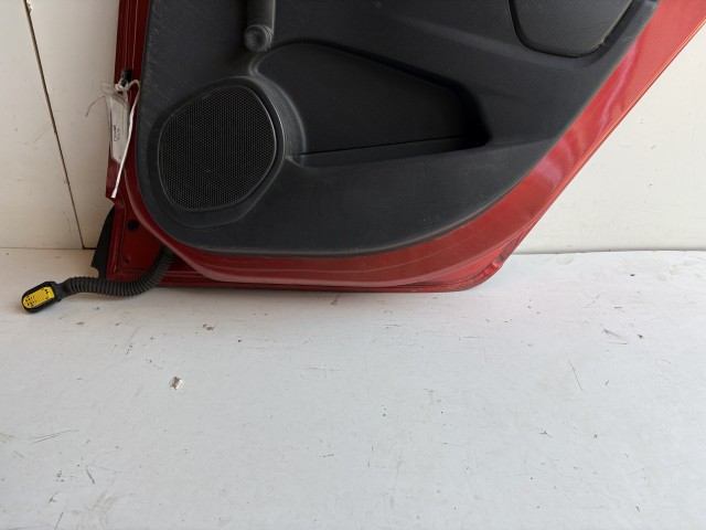 18465 Renault CLIO IV 2013-2019 Jobb hátsó Ajtó Piros