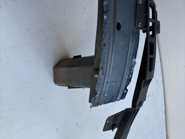 Opel Astra J 2009-2015 első Lökhárító merevítő