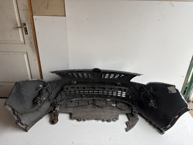 18483 Opel Zafira C 2011-2017 első Lökhárító Ezüst
