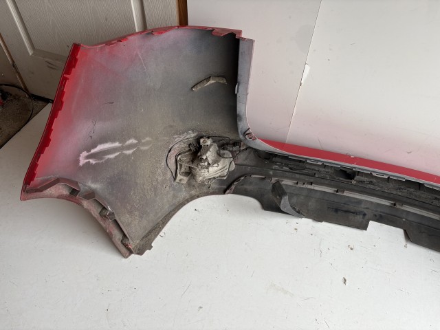 18484 Opel Zafira C 2011-2017 hátsó Lökhárító  Piros 4 radaros