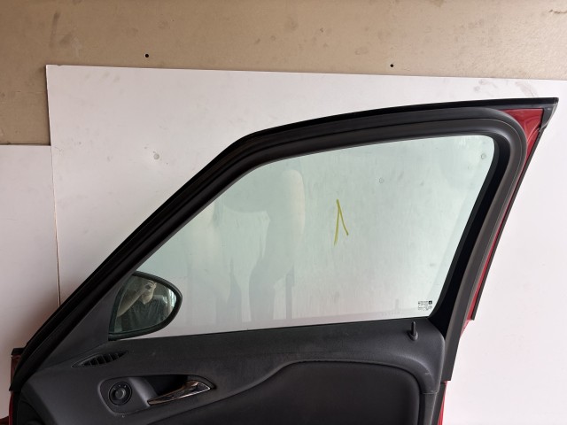 18478 Opel Zafira C 2011-2017 Jobb első Ajtó  Piros Z50B
