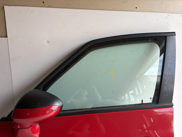 18479 Opel Zafira C 2011-2017 Bal első Ajtó Piros Z50B