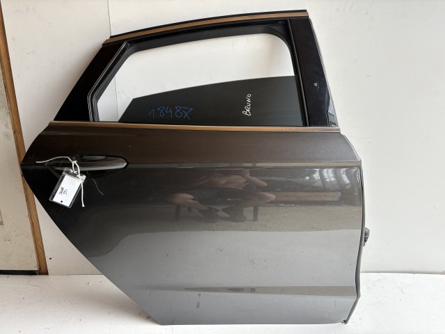 18487 Ford Mondeo Mk5  Jobb hátsó Ajtó 5 AJTÓS