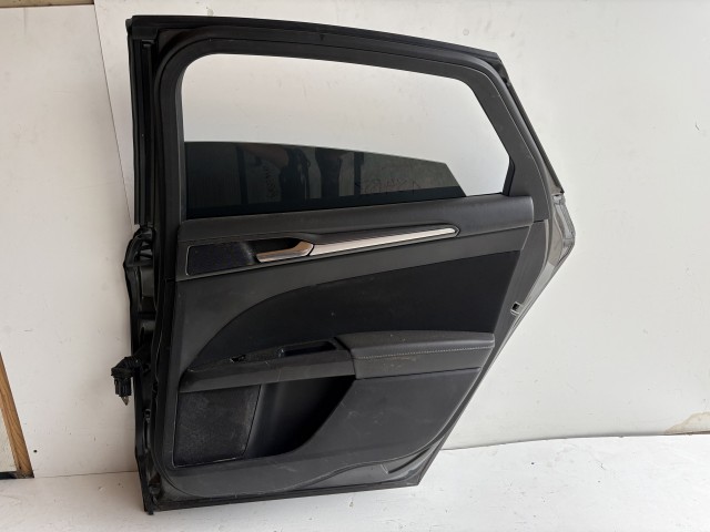 18487 Ford Mondeo Mk5  Jobb hátsó Ajtó 5 AJTÓS