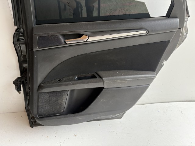 18487 Ford Mondeo Mk5  Jobb hátsó Ajtó 5 AJTÓS