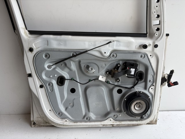 18488 Volkswagen Caddy III. 2003-2015 Bal első Ajtó Fehér
