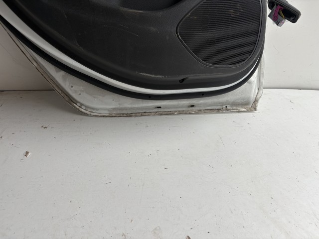 18491 Opel Astra K 2015-2021 Bal hátsó Ajtó Fehér 5 ajtós