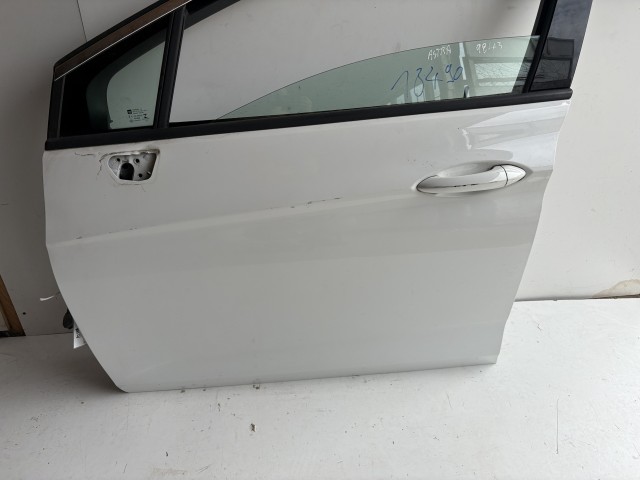 18490 Opel Astra K 2015-2021 Bal első Ajtó Fehér 