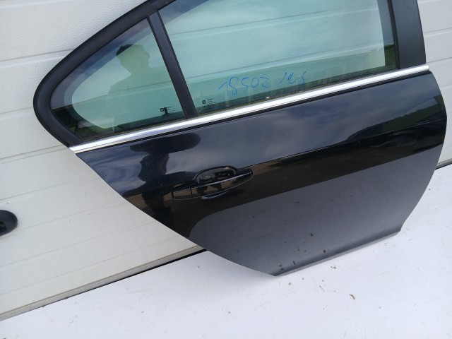 18502 Opel Insignia 2008-2016 Jobb hátsó Ajtó Fekete Z22c Sedan