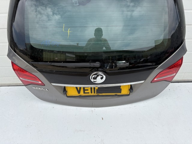 18507 Opel Meriva B 2010-2017 Csomagtérajtó Használt Z40W Barna 