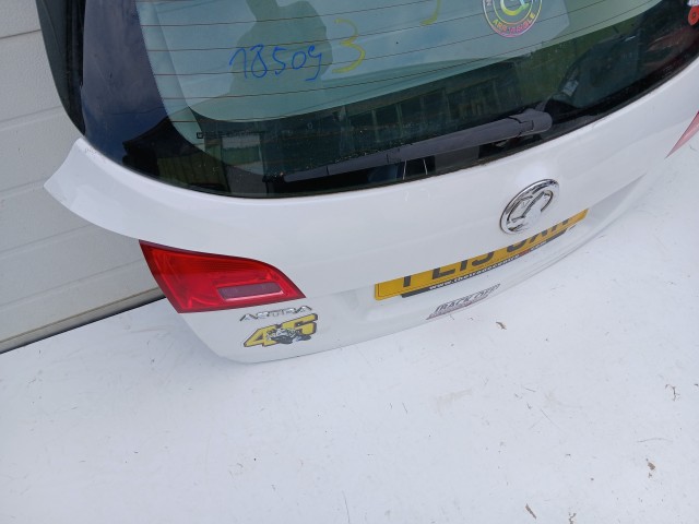 18509 Opel Astra J 2009-2015 Kombi Csomagtérajtó Z40r Fehér