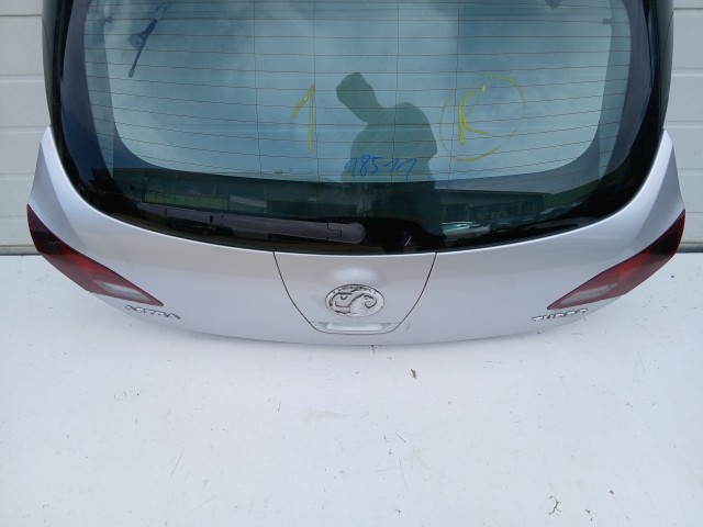 18511 Opel Astra J 2009-2015 Csomagtérajtó Z176 Ezüst 5 ajtós