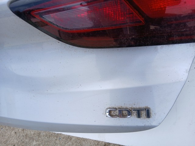 18513 Opel Astra K 2015-2021 Csomagtérajtó Z176 Ezüst 5 ajtós