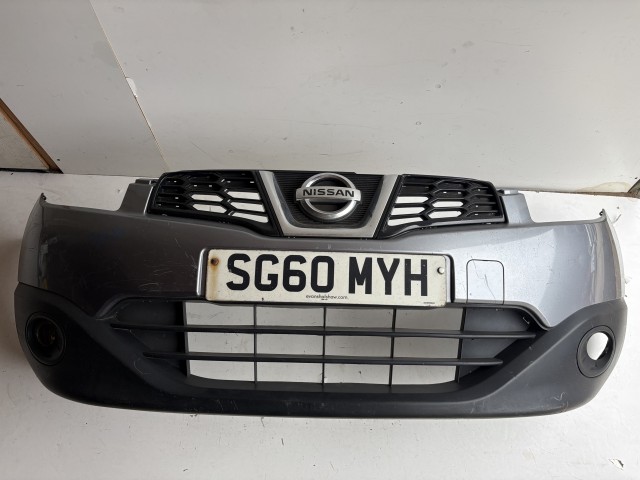 18482 Nissan QASHQAI (J10) 2007-2013 első Lökhárító Ezüst