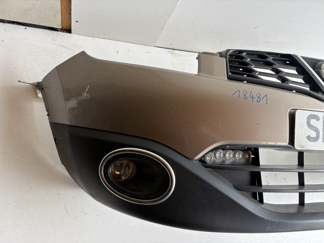 18481 Nissan QASHQAI (J10) 2007-2013 első Lökhárító Pezsgő