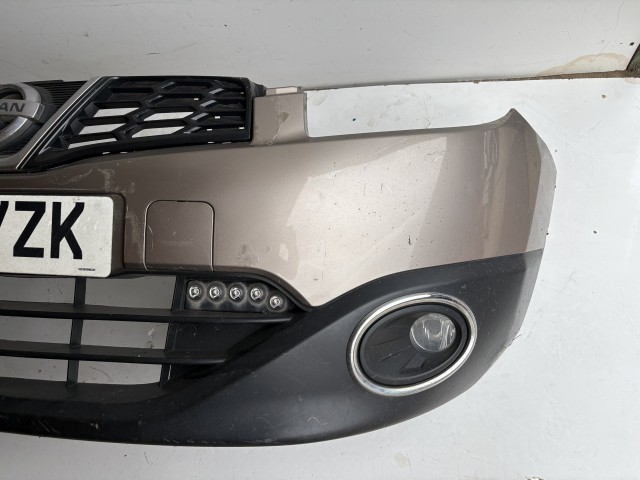 18481 Nissan QASHQAI (J10) 2007-2013 első Lökhárító Pezsgő