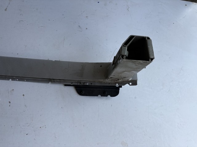 Opel Astra J 2009-2015 első Lökhárító merevítő