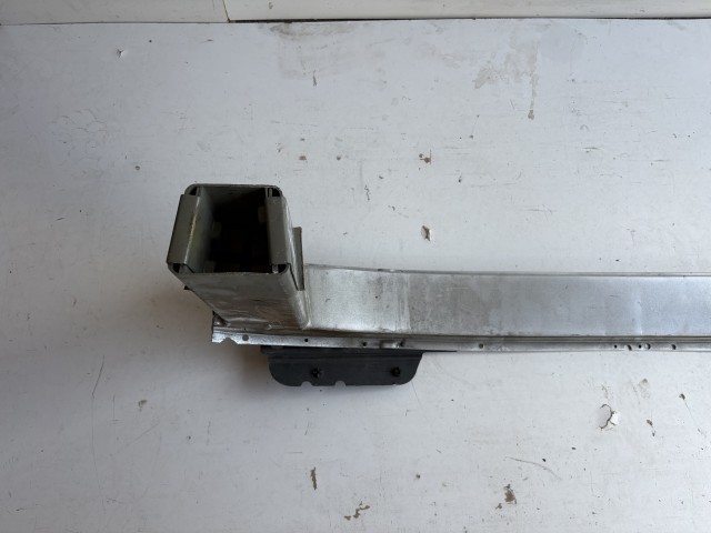 Opel Astra J 2009-2015 első Lökhárító merevítő