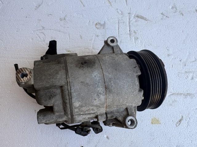 Opel Astra J 2009-2015 Klíma kompresszor Használt  