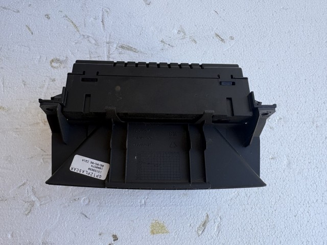 Opel Astra H 2004-2010 Infócenter, Közép kijelző Használt