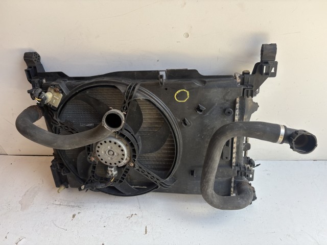 Opel Corsa E 2014- 2014-2019 hűtősor Használt