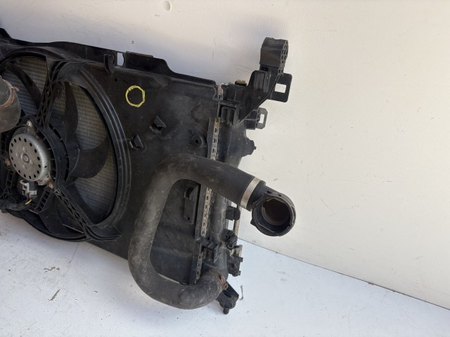 Opel Corsa E 2014- 2014-2019 hűtősor Használt