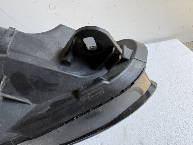 18591 Opel Corsa E 2014-2019 Jobb első Lámpa Fényszóró  Angol