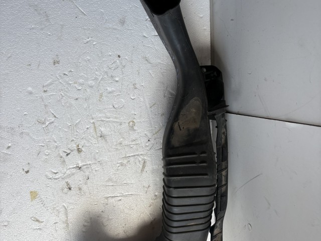 Opel Insignia 2008-2016 Levegőcső  Használt 