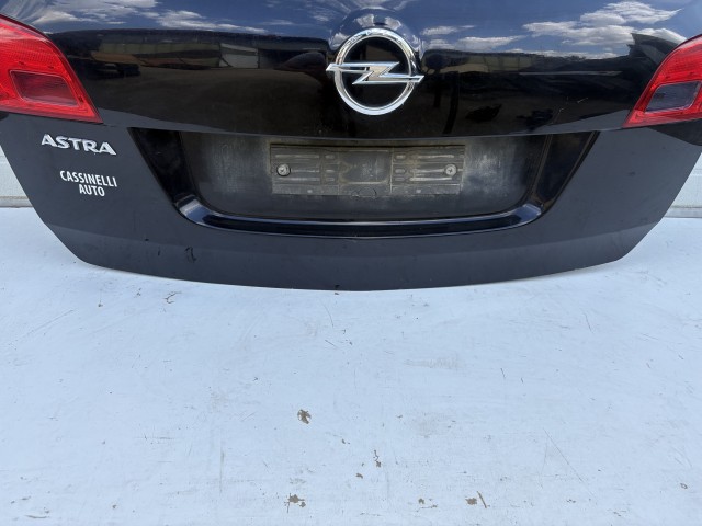 18625 Opel Astra J 2009-2015 Kombi Csomagtérajtó Használt Z20R Fekete