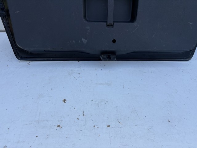 18626 Opel Zafira B 2005-2014 2005-2014 Csomagtérajtó Használt Z20R Fekete