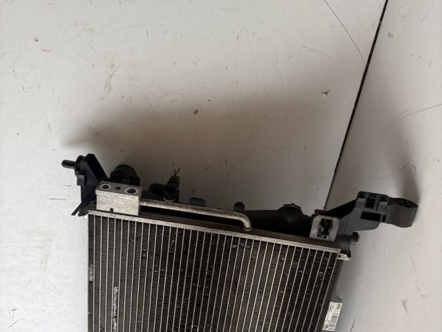 Opel Corsa E 1.4 Benzin B14xer hűtősor