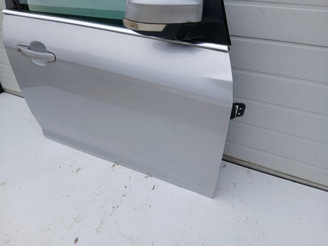 18703 Ford Focus Mk3 2011-2018 Jobb első Ajtó Ezüst