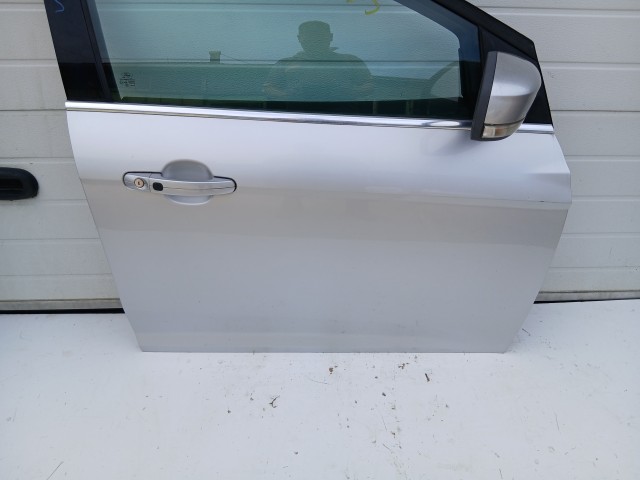 18705 Ford Focus Mk3 2011-2018 Jobb első Ajtó Ezüst