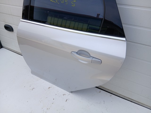 18708 Ford Focus Mk3 2011-2018 Bal hátsó Ajtó Ezüst 5 ajtós