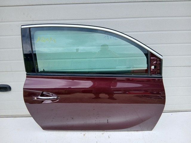 18712 Opel Adam 2012-2019 Jobb első Ajtó Bordó