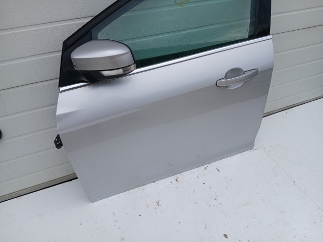 18713 Ford Focus Mk3 2011-2018 Ajtó Használt Bal első Ezüst