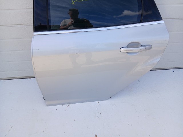 18748 Ford Focus Mk3 2011-2018 Bal hátsó Ajtó Ezüst 5 ajtós