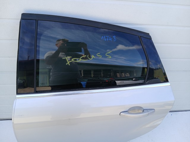 18748 Ford Focus Mk3 2011-2018 Bal hátsó Ajtó Ezüst 5 ajtós