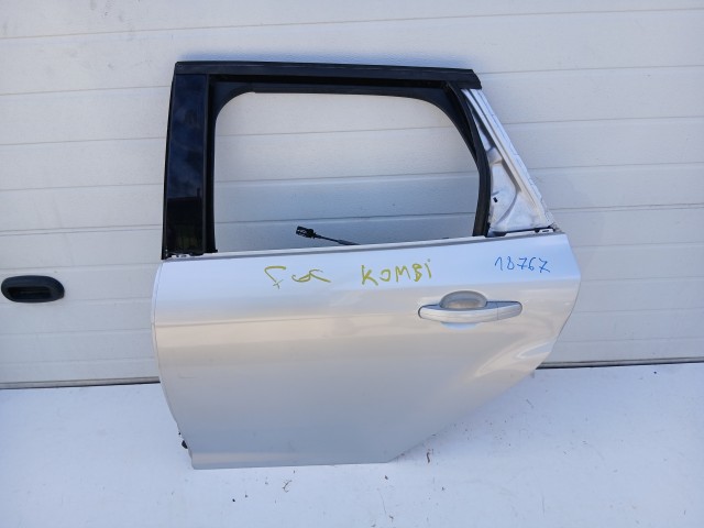 18767 Ford Focus Mk3 2011-2018 Kombi Bal hátsó Ajtó Ezüst 