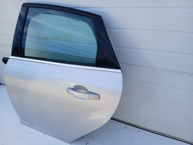 18760 Ford Focus Mk3 2011-2018 Bal hátsó Ajtó Ezüst 5 ajtós