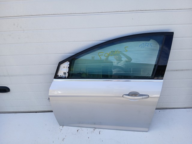 18775 Ford Focus Mk3 2011-2018 Bal első  Ajtó Ezüst