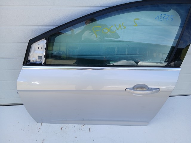 18775 Ford Focus Mk3 2011-2018 Bal első  Ajtó Ezüst