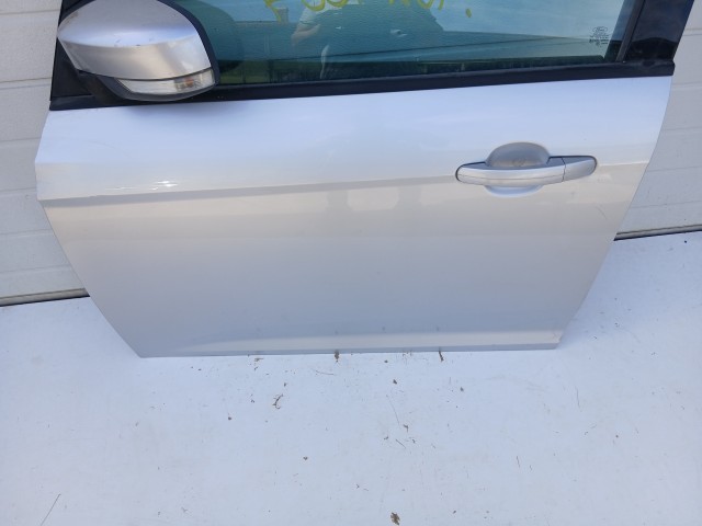 18778 Ford Focus Mk3 2011-2018 Bal első Ajtó Ezüst