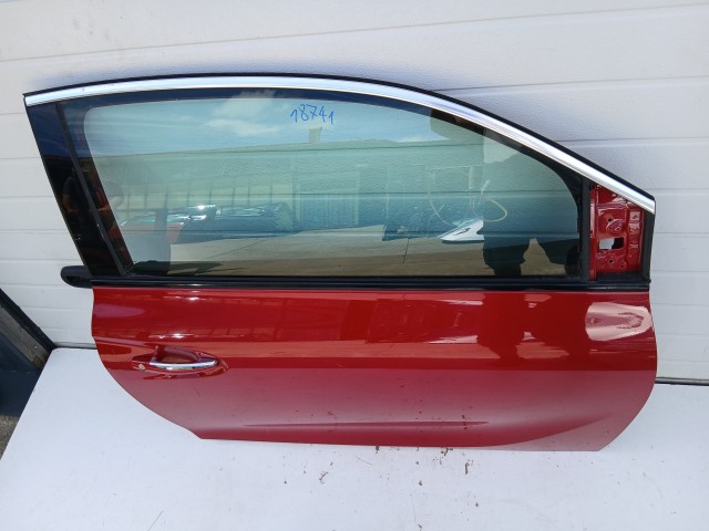18741 Opel Adam 2012-2019 Jobb első Ajtó Piros Z50b