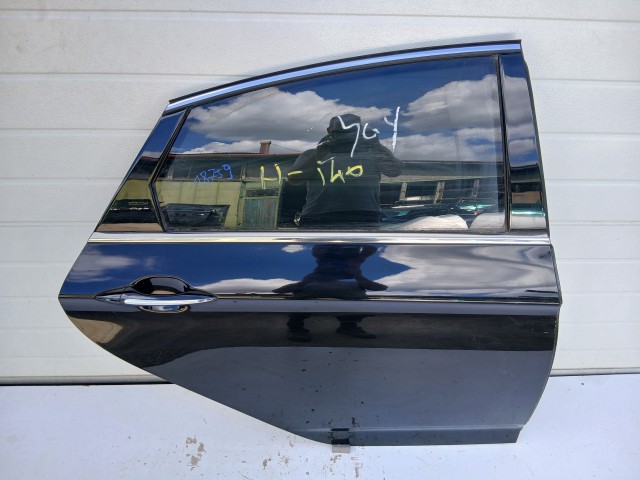 18759 Hyundai I40 2011-2019 Jobb hátsó Ajtó Fekete