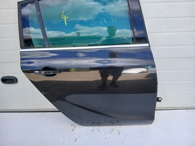 18791 Opel Zafira C 2011-2017 Jobb hátsó Ajtó Fekete Z22c
