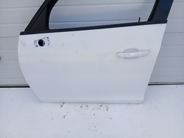 18790 Opel Zafira C 2011-2017 Bal első Ajtó Fehér Y40r