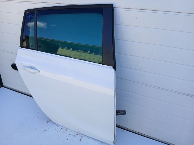 18797 Opel Zafira C 2011-2017 Jobb hátsó Ajtó Fehér Z40r